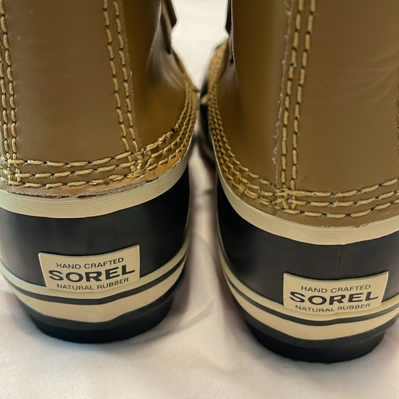 SOREL waterproof boots sz 4 - Picture 6 of 8